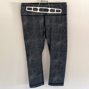Size 8 Lululemon Capri Leggings